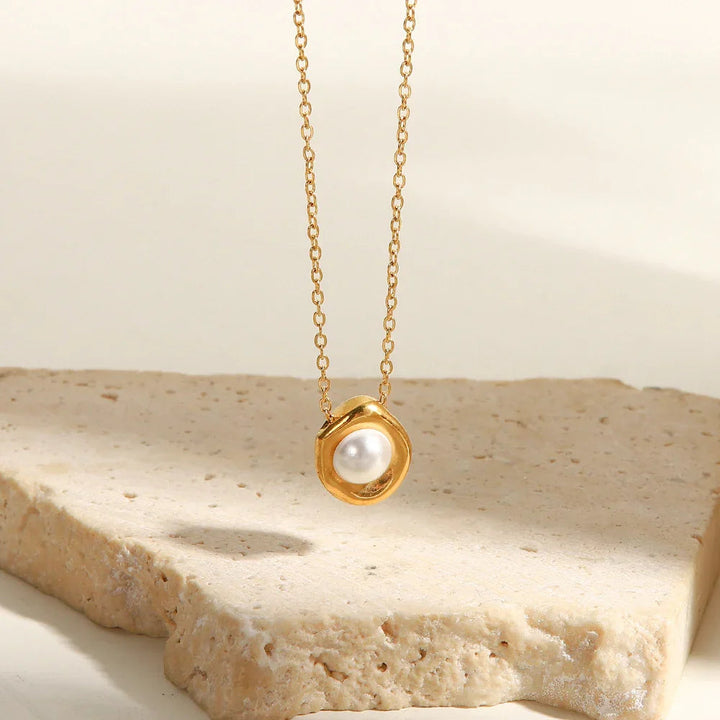Gold-Plated Necklace with Freshwater Pearl Pendant