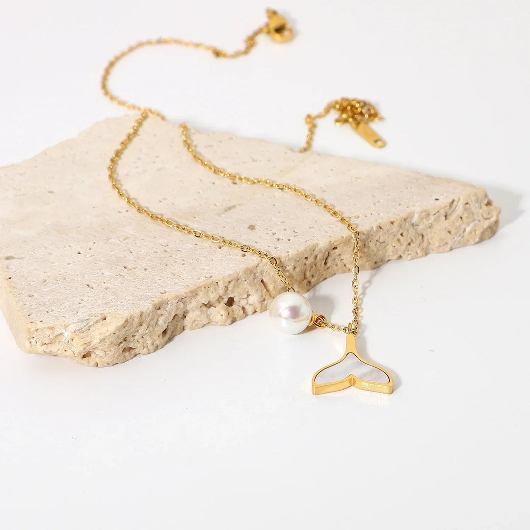 Gold-Plated Faux Pearl Pendant Necklace for Women